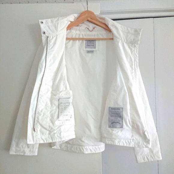 🚫SOLD🚫 Geox Italian Patent Respira Water Repellent White Jacket - Picture 2 of 9